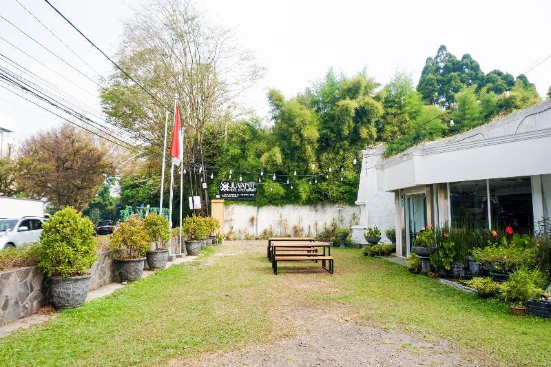 Oyo 1106 Juvante Hotel 2*